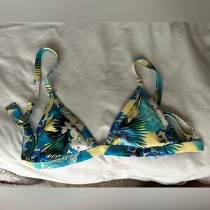 Size XS pacsun floral bikini top